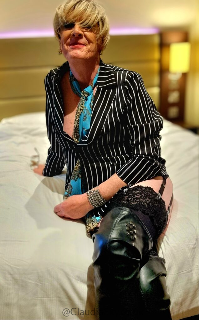 BDSM Sessions Surrey & London with Mistress Claudia Sky TV Domme